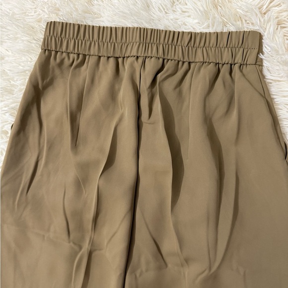 Women’s Tan Wide Leg Pants with Pleated Waist Size M - Picture 5 of 7